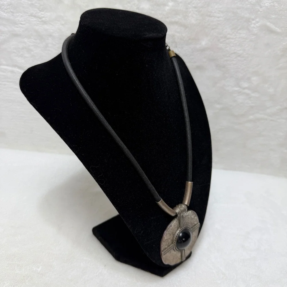 Vintage Brutalist Statement Necklace Black Cabochon Silver‎ Tone Medallion Cord